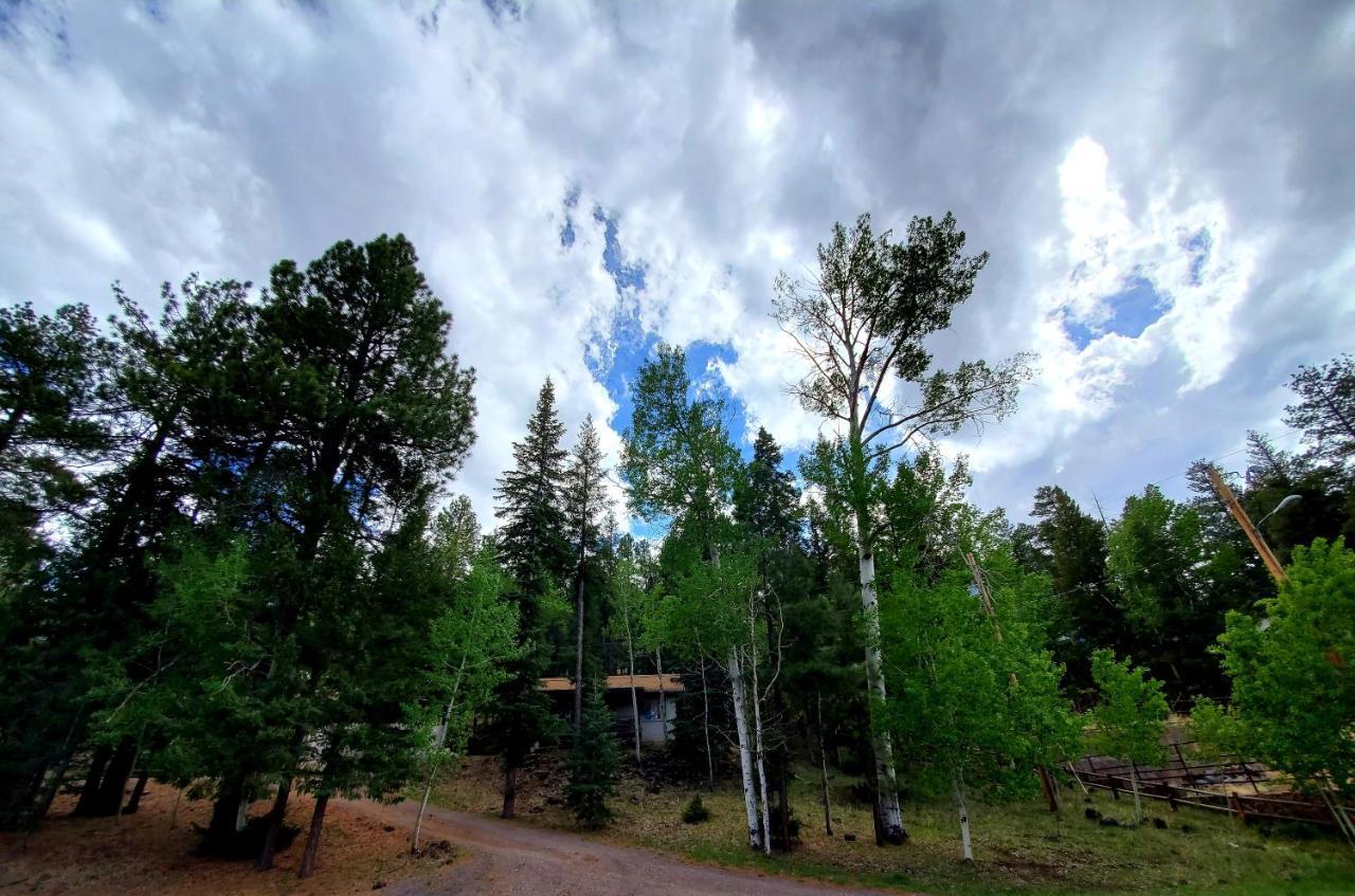 Edelweiss Resort Greer Екстер'єр фото